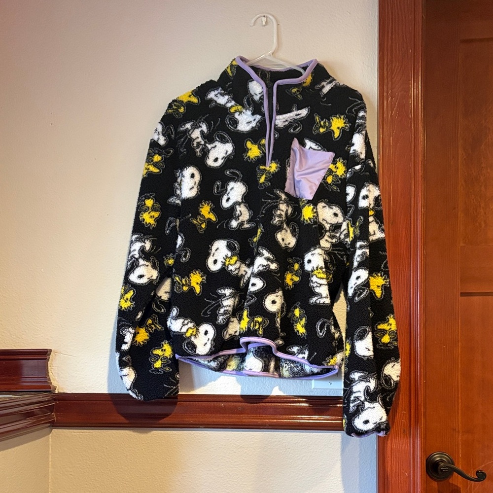 Womens Black Snoopy & Woodstock Fleece Pullover with Lilac Trim